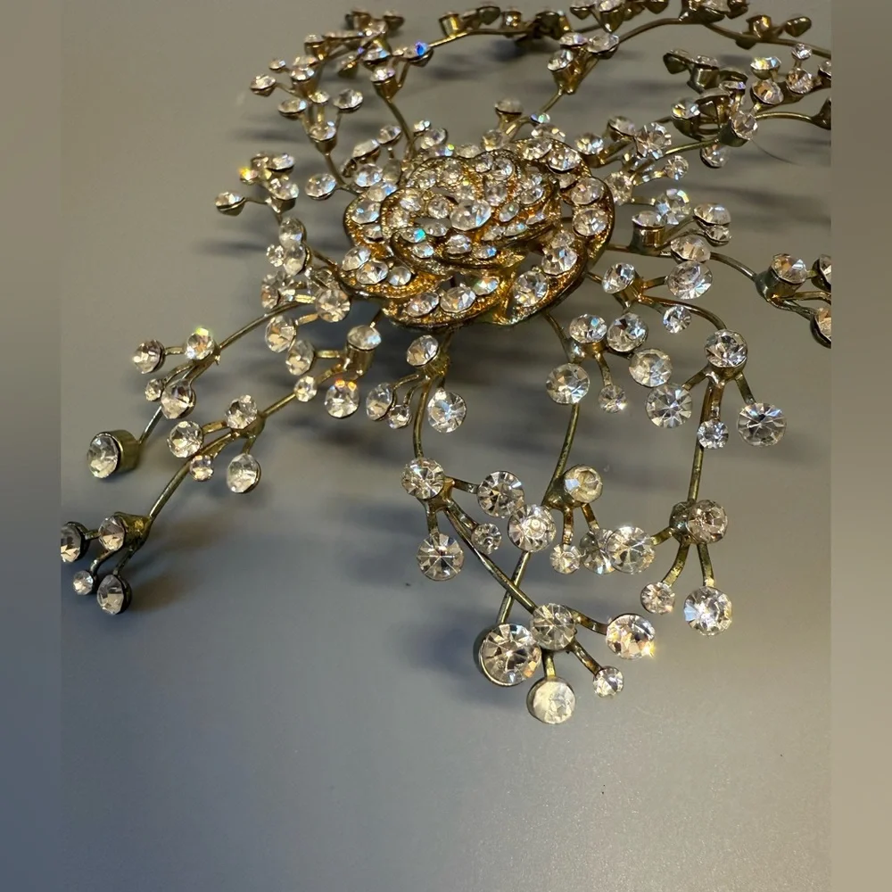 Crystal gold tone Floral Hairpiece Bridal - Picture 9 of 12